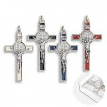 CR BT/013 CROCE S.BENEDETTO IN METALLO SMALTATO ARG. 5x3 cm CIRCA COL. ASS.