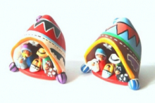 PR SP/056 PRESEPE PERUVIANO CHULLO MULTICOLOR IN TERRACOTTA DIP. A MANO cm 8x7,5x7 h CIRCA